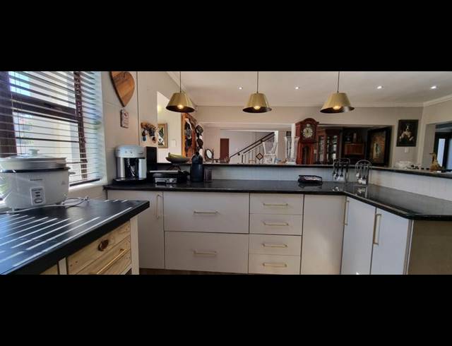 3 BEDROOM HOUSE FOR SALE IN GROOT BRAKRIVIER CENTRAL